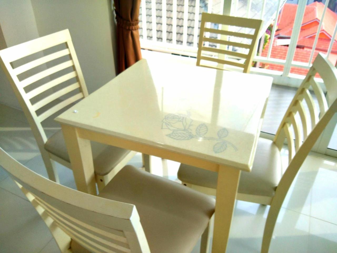 Family Residence Pattaya Extérieur photo